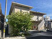 土山駅より徒歩13分 築8年7ヶ月 2階建の賃貸物件