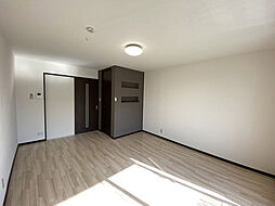 サンライフ・アイ　F 1階1Kのリビング/ダイニング