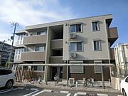 亀山駅より徒歩1分 1階 築7年6ヶ月の賃貸物件