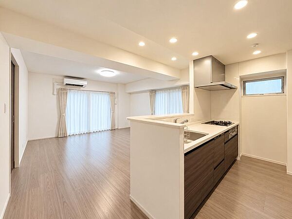 ※掲載写真はＡＩ加工により家具・家財を削除しています。