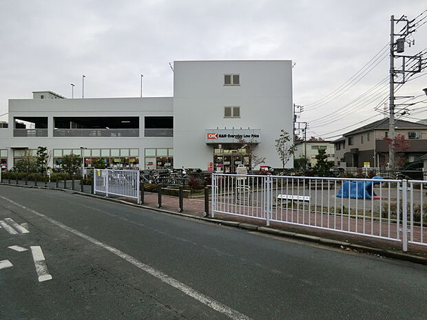 オーケー新吉田店　950ｍ