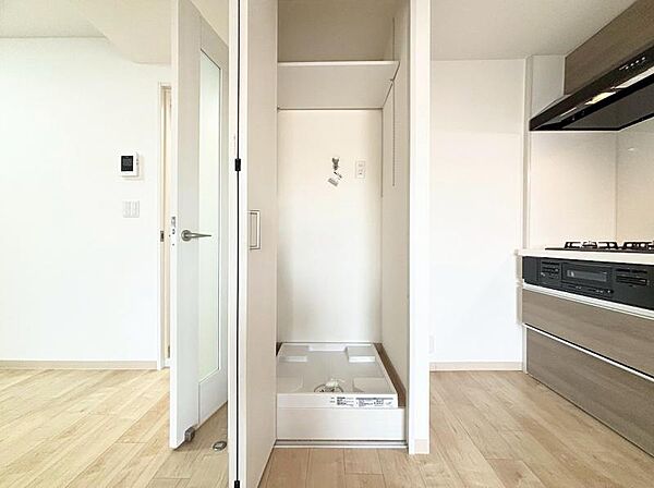 ■収納■　使い勝手の良い収納が豊富で、物が多くてもスッキリ片付けられます。