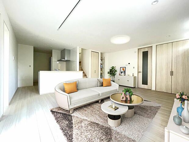 (配置してある家具はCGによるイメージです)LDK18.3帖で床暖房完備のくつろげるリビングは話に夢中になりすぎて、ついつい時間を忘れてしまう。そんな束の間の幸せを感じさせてくれる場所です。