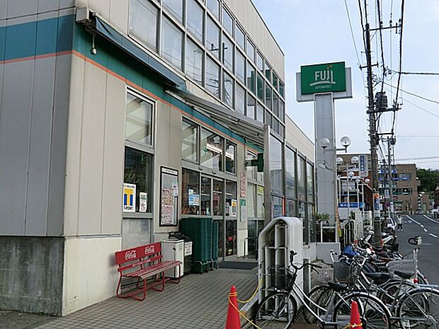 Fuji鳥山店 1100m