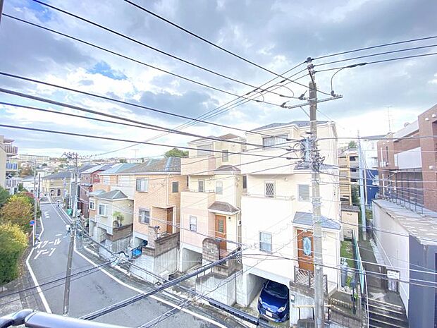 開放感のある眺望。季節による景色の変化を　日常の生活と共に感じてください。
