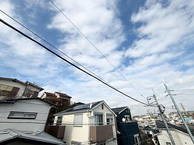 開放感のある眺望。季節による景色の変化を日常の生活と共に感じてください。（2025.12.23撮影）