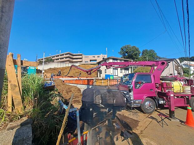 「鴨居」駅徒歩16分 生活に便利な設備・仕様を揃えた快適住宅です。(2025.10.17撮影)