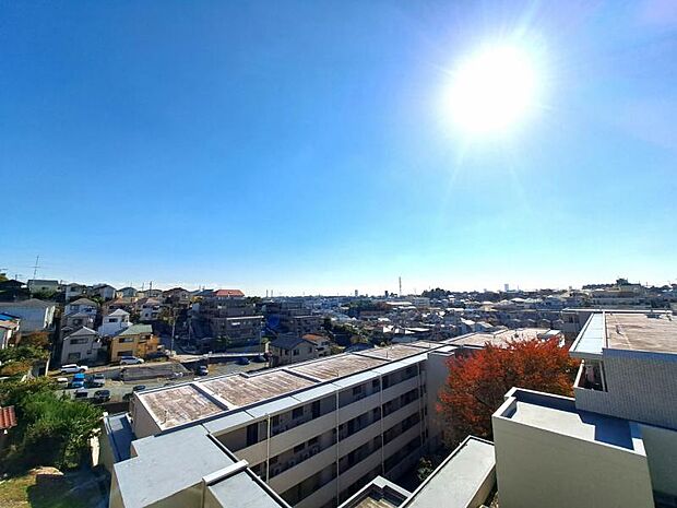 開放感のある眺望。季節による景色の変化を　日常の生活と共に感じてください。