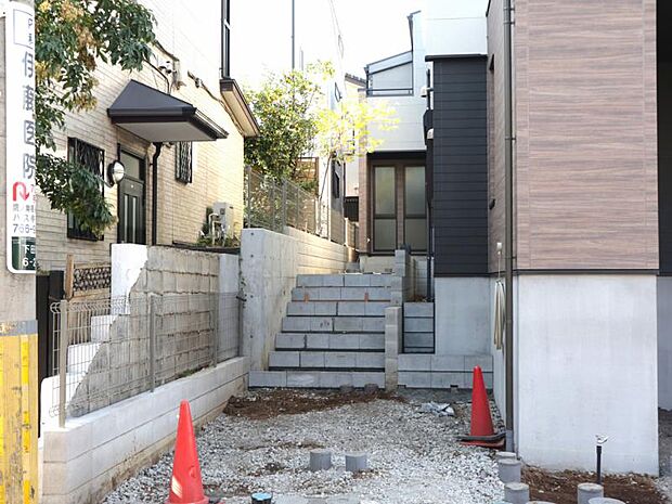 「高田」駅徒歩20分　生活に便利な設備・仕様を揃えた快適住宅です。（2025.11.28撮影）