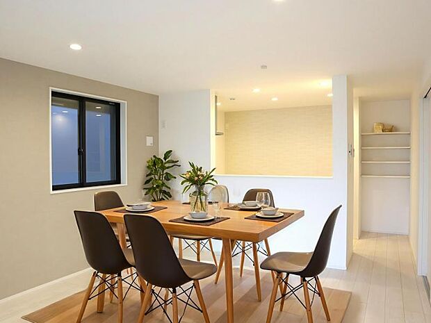 【配置してある家具はCGによるイメージです】LDK16.87帖 ご家族みなさんで寛げる空間をぜひ現地で体感してみてください。