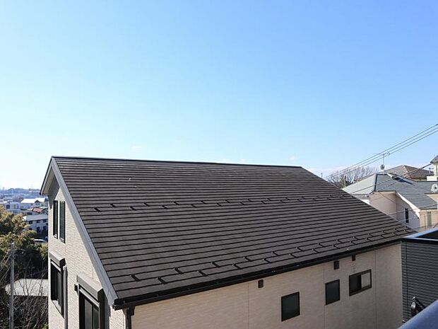 この街ならではの美しい風景と、ここから紡がれる物語が始まります。