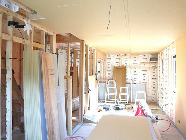 現地と同じくらい、周辺環境は大切です。図面だけでは分からない現地の雰囲気もご確認くださいませ（2025.12.8撮影）