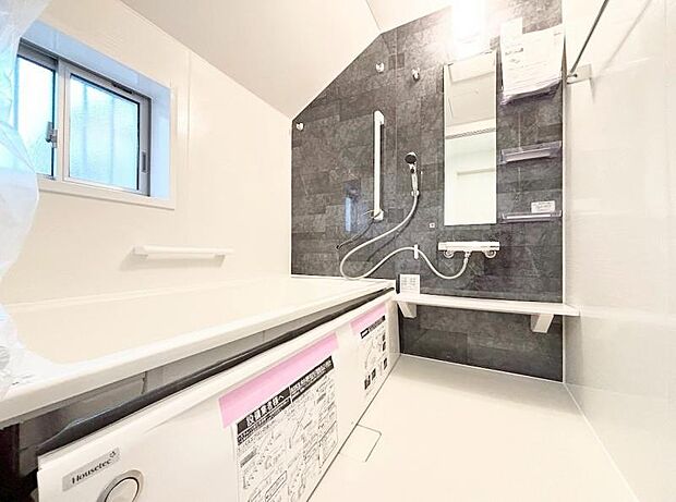 高級感を演出する内装の浴室は、心休まるくつろぎのスペースにも癒しのスペースにもなる空間です。（2026.1.16撮影）