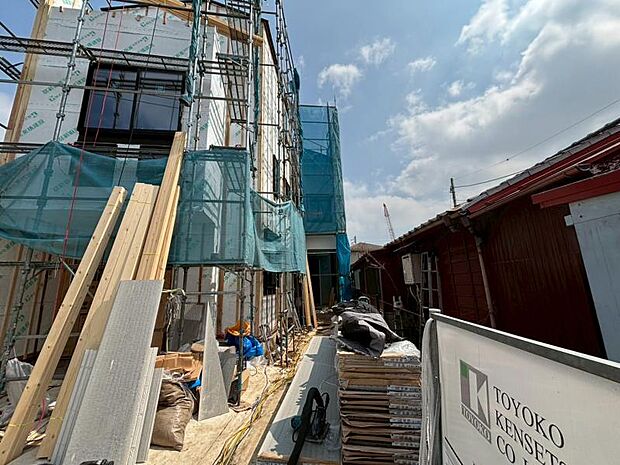 雑多な玄関ではなくスッキリ空間としてお家の顔になるよう設計いたしました。（2026.3.28撮影）