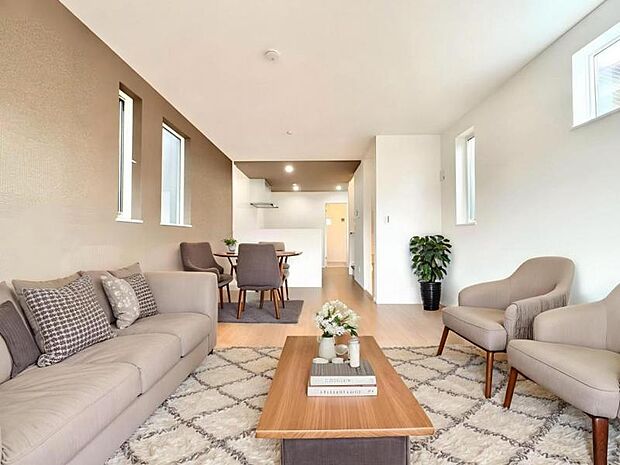 LDK16.1帖(配置してある家具はCGによるイメージです)くつろげるリビングは話に夢中になりすぎて、ついつい時間を忘れてしまう。そんな束の間の幸せを感じさせてくれる場所です。