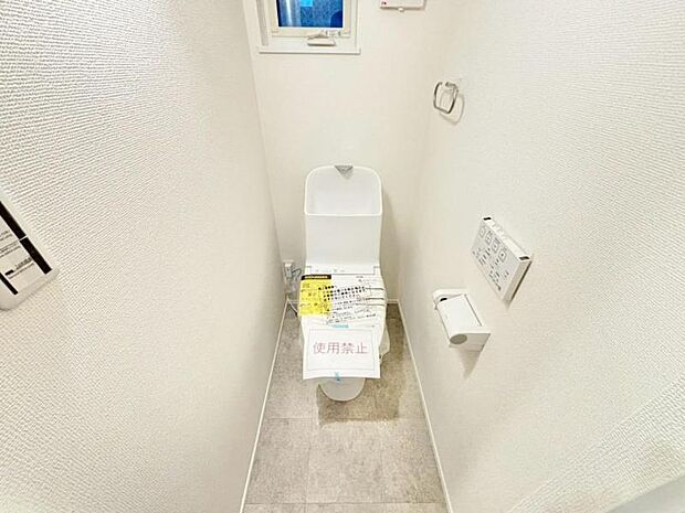 トイレ2か所 「慌ただしい朝、パパがなかなかトイレから出てこない…」。そんなストレスも、トイレが二つあれば解消。スムーズに朝の身支度を行えます。