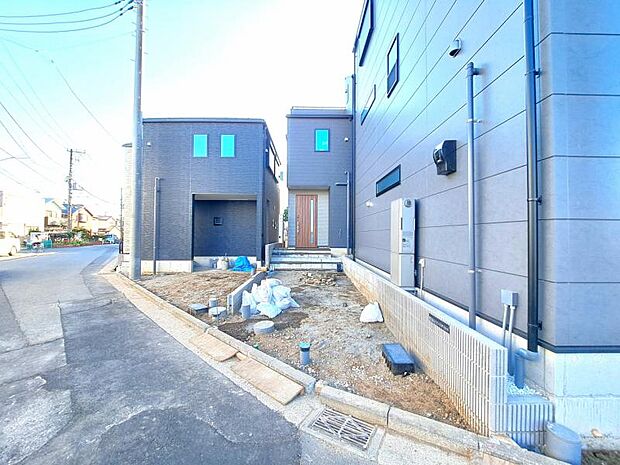 玄関につながる駐車スペースなので重い荷物の出し入れの負担を最小限に抑えられます。（2026.1.16撮影）