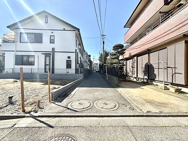 更地の状態をご覧頂くことで、隣接した環境をしっかりとご確認頂けます。
