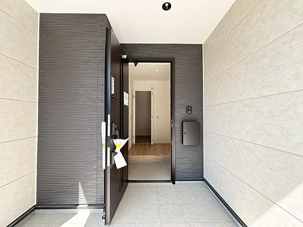 高いデザイン性を持つ玄関は、安らぎに満ちた生活空間を予感させてくれます。