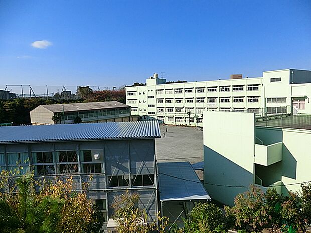 横浜市立篠原西小学校 760m