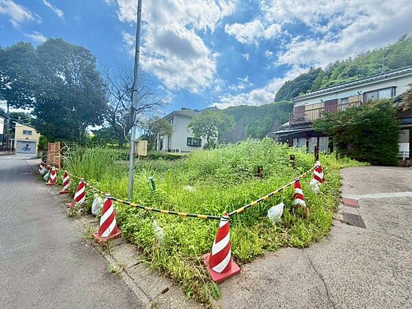 完成前の状態をご覧いただくことで、隣接した環境もしっかりとご覧いただけます（2026.7.9撮影）