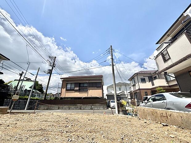 完成前の今だからこそ、住まいの創造が膨らむご案内をいたします。【2026.5.12撮影】