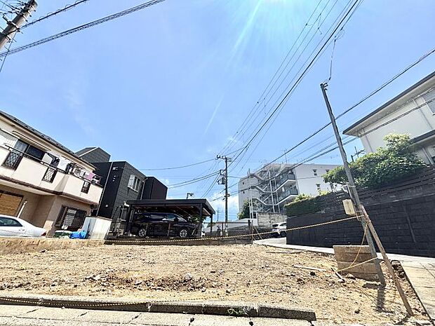 現地と同じくらい、周辺環境は大切です。図面だけでは分からない現地の雰囲気もご確認くださいませ。【2026.5.12撮影】