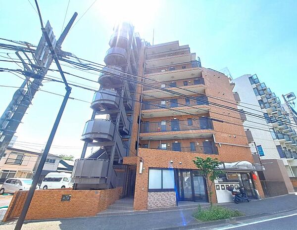 「白楽」駅徒歩8分　生活に便利な設備・仕様を揃えた快適住宅です。（2026.5.15撮影）