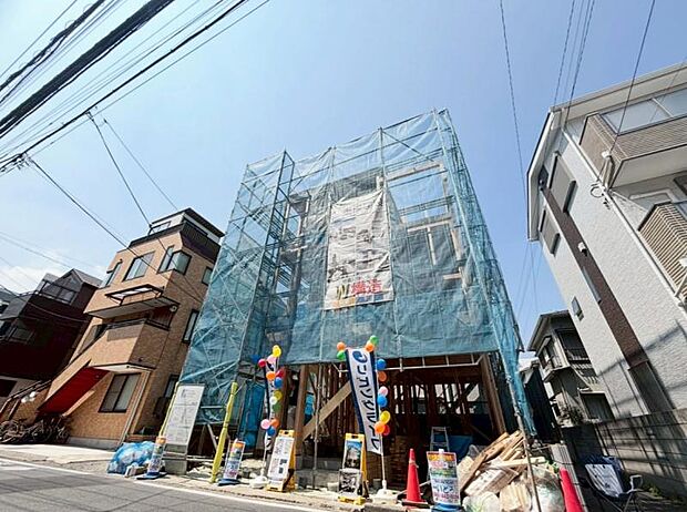 建築中でも室内イメージが可能。同施工会社の完成物件をご覧いただき、広さ・設備・仕様を事前にご体感いただけます。（2026.5.16）