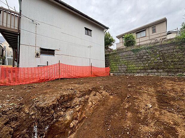 たっぷりと陽光が注がれる明るい空間。家族の成長に対応できる永住仕様の間取り形成を実現します(2026.5.25撮影)(2026.5.25撮影)