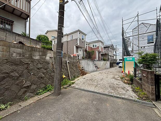 完成前の状態をご覧いただくことで、隣接した環境もしっかりとご覧いただけます(2026.5.25撮影)