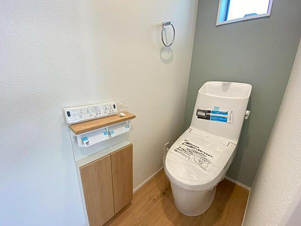 清潔感の溢れるトイレです。落ち着いた空間で安らぎのひとときをお過ごし頂けます。