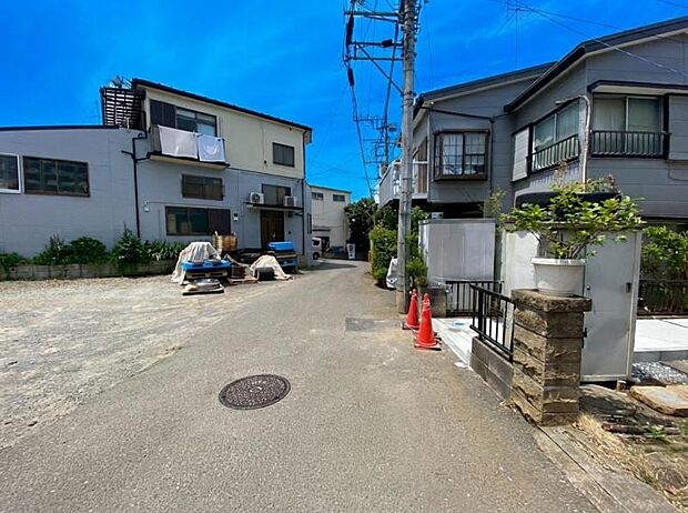 車通りが少なく、静かで安心して暮らせる環境です。