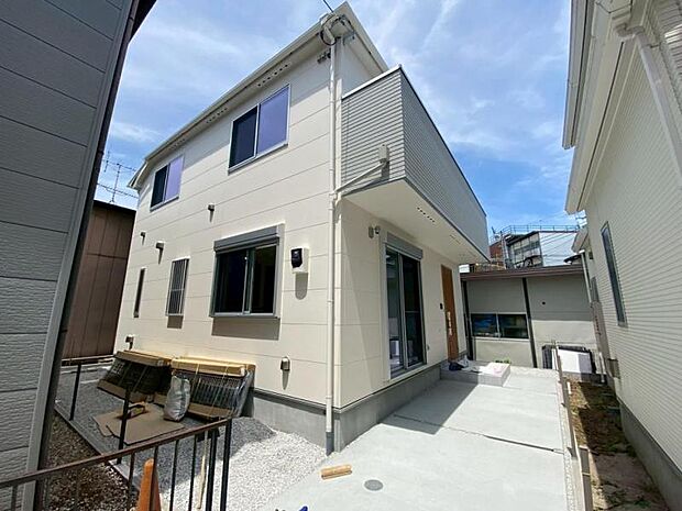 グリーンライン「東山田」駅徒歩13分 生活に便利な設備・仕様を揃えた快適住宅です。