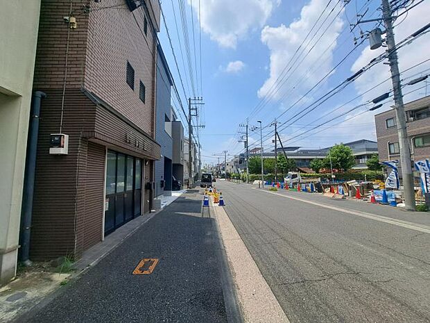 同じ工務店の完成見本や同ボリュームの完成物件もご案内しておりますので、お気軽にお問い合わせ下さいませ。(2026年7月撮影)