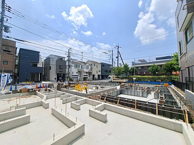 この場所だからこそ叶えられる開放感、図面だけでは分からない現地の雰囲気もご確認くださいませ。(2026年7月撮影)