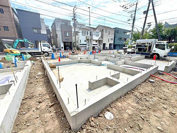 現地と同じくらい、周辺環境は大切です。図面だけでは分からない現地の雰囲気もご確認くださいませ。(2026年7月撮影)