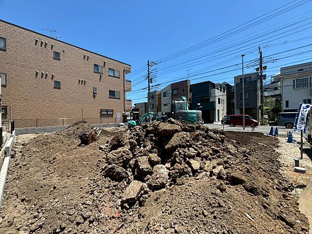 完成前の状態でも、隣接した環境もしっかりとご覧いただけます。【2026.5.30撮影】