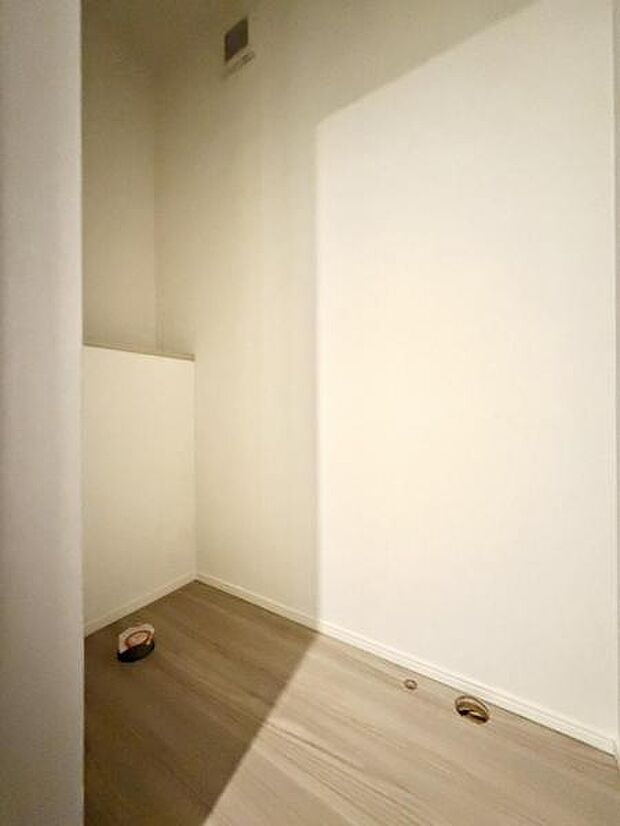 トイレ2か所 「慌ただしい朝、パパがなかなかトイレから出てこない…」。そんなストレスも、トイレが二つあれば解消。スムーズに朝の身支度を行えます。