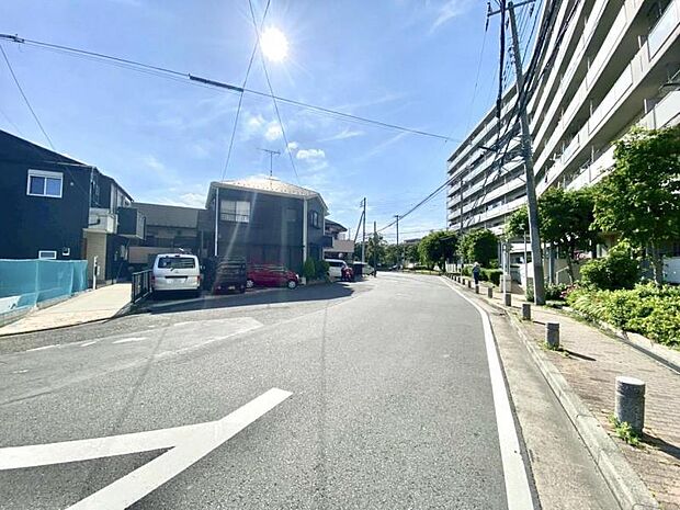 地域密着の営業スタッフが周辺環境も合わせてご案内いたします！