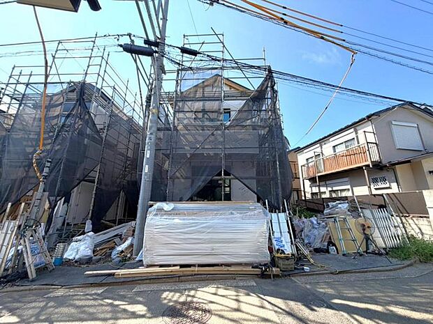 お住まい探しの疑問や不安は全てリビングライフにお任せください！（2026年8月撮影）