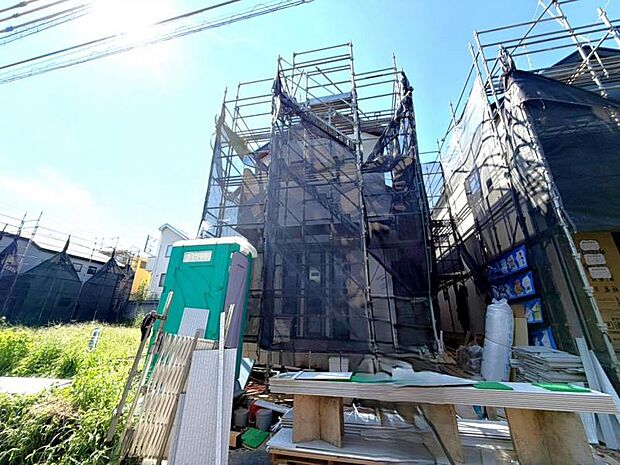 完成前の状態をご覧いただくことで、隣接した環境もしっかりとご覧いただけます（2026年8月撮影）