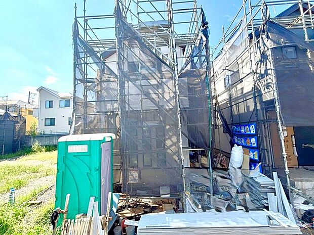 お住まい探しの疑問や不安は全てリビングライフにお任せください！（2026年8月撮影）