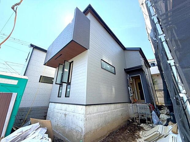 地域密着の営業スタッフが周辺環境も合わせてご案内いたします!(2026年8月撮影)