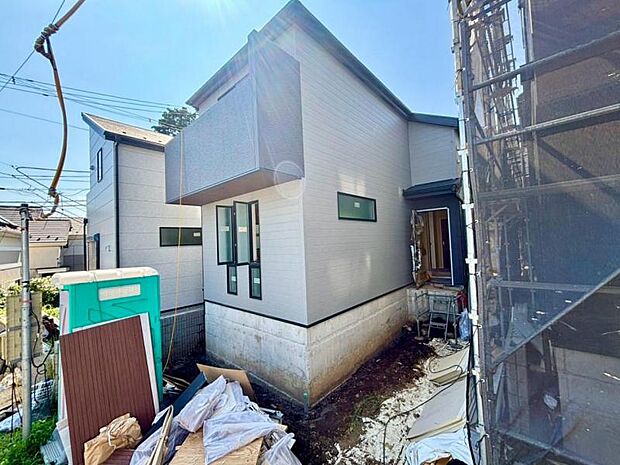 実際見ないと感じられない陽当たりや間取をぜひ現地でご確認ください(2026年8月撮影)