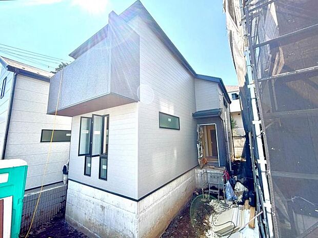 完成前の状態をご覧いただくことで、隣接した環境もしっかりとご覧いただけます(2026年8月撮影)