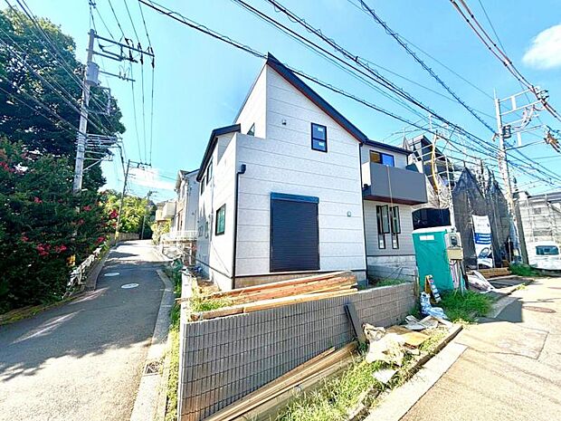 この場所だからそこ叶えられる開放感、図面だけではわからない現地の雰囲気もご確認くださいませ(2026年8月撮影)