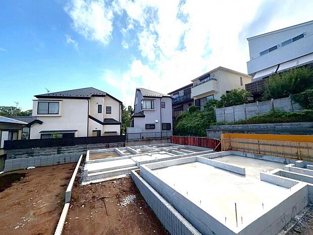 現地の状態をご覧いただくことで、隣接した環境をしっかりとご確認いただけます（2026.6.21撮影）
