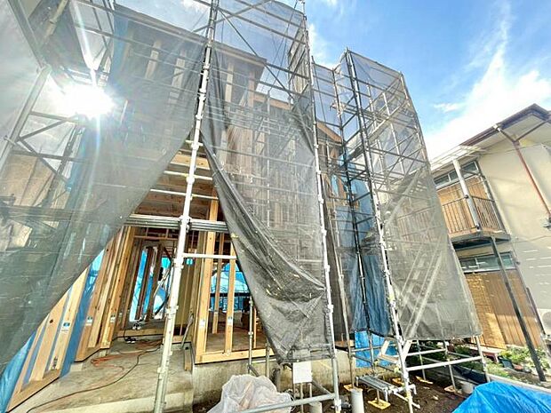 完成後すぐに動けるよう、今のうちに現地確認や資金計画を。建築中でも購入準備をしっかりとサポートさせていただきます。