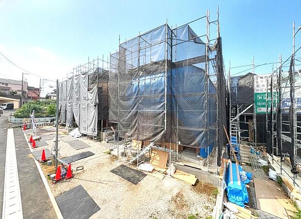 豊かな居住性とクオリティが見事に調和した住空間は住まうことの喜びを感じさせてくれます。(2026年7月撮影)